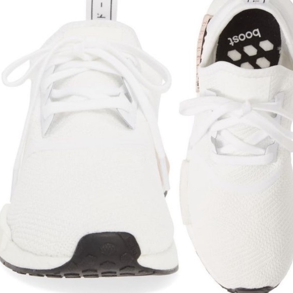 do nmd r1 run big or small